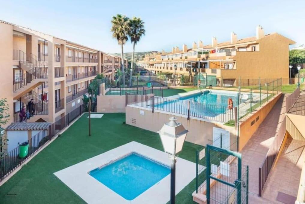 Atico Con Gran Terraza A 50 Metros De La Playa De Casares Appartement San Luis de Sabinillas Buitenkant foto